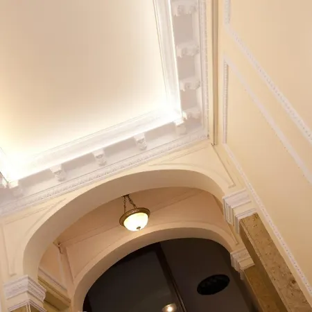 דירה Seneca Attic *